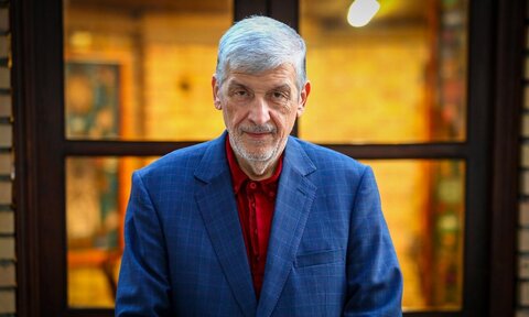 حقیقت‌پور: خوشحالیم که جلیلی از صلح حدیبیه صحبت می کند اما باید در دادگاه نظامی محاکمه صحرایی شود!