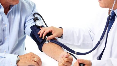 گرفتگی بینی، وزوز گوش و گلودرد مزمن؛ چه زمانی متخصص