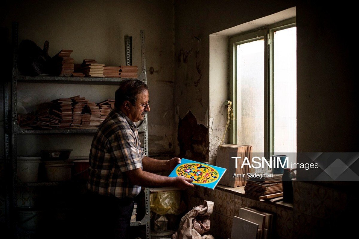 تصاویر کاشی هفت رنگ مکتب شیراز