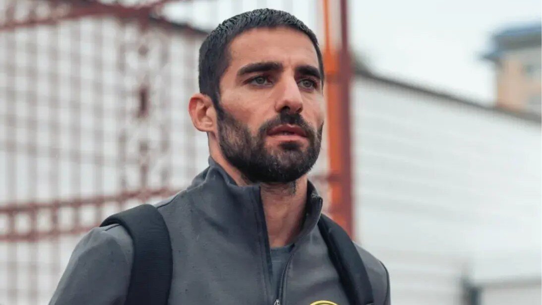 میلاد محمدی، دفاع چپ تیم ملی و باشگاه پرسپولیس