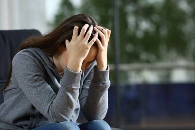 چرا وقتی از پا در آمدیم به روانپزشک مراجعه میکنیم؟