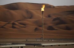 تنگه هرمز همچنان پرتنش است؛ دورخیز بازار برای نفت ۱۲۰ دلاری