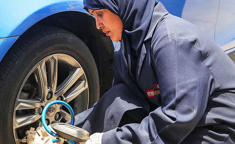 خانه‌نشینی زنان چقدر خسارت دارد؟