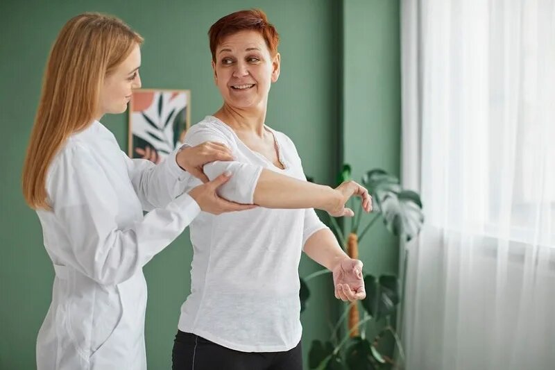 نقش فیزیوتراپی در ترخیص سریع‌تر بیمار