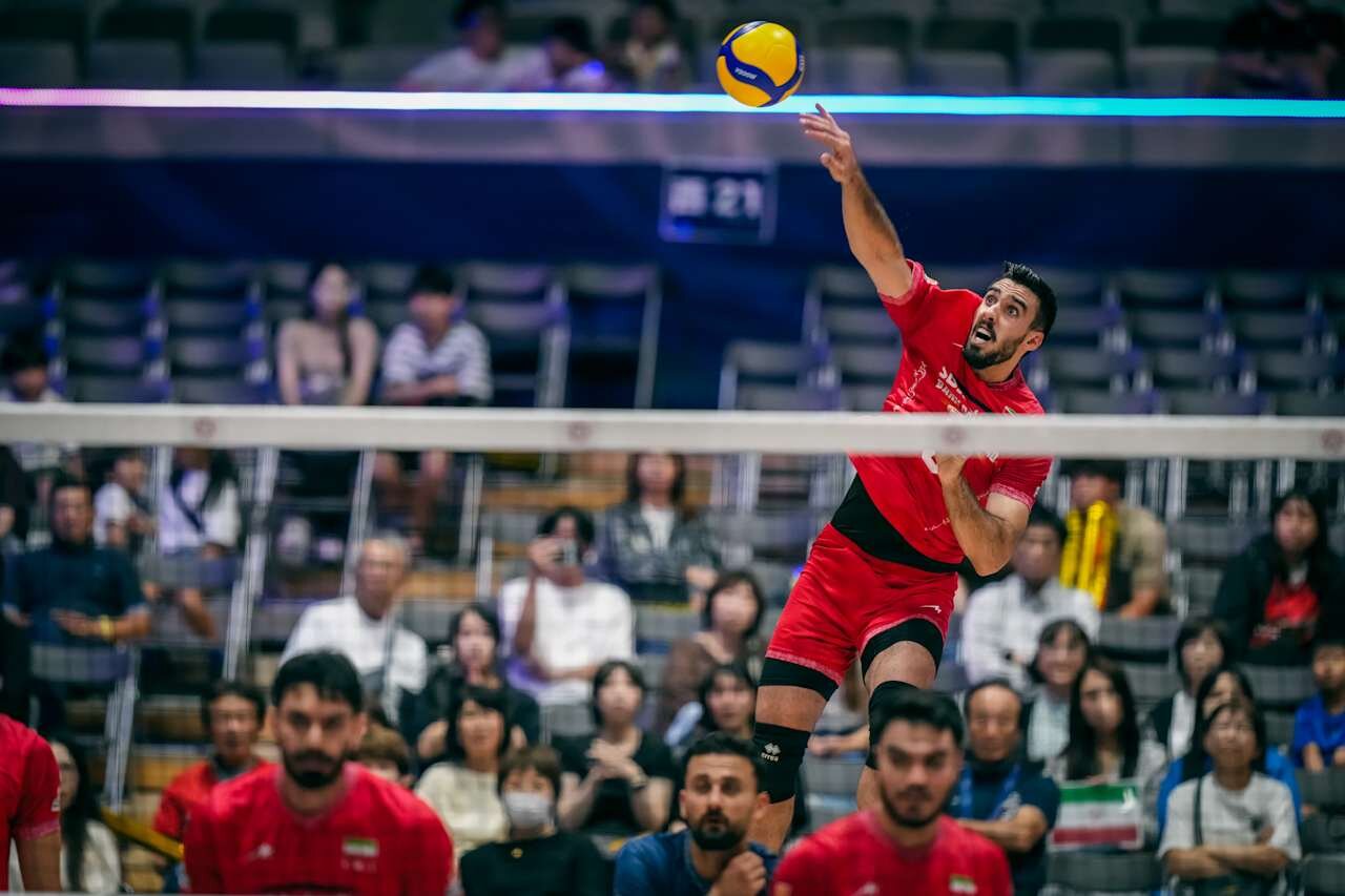 ایران ٣- چین یک: حریف می‌طلبیم!