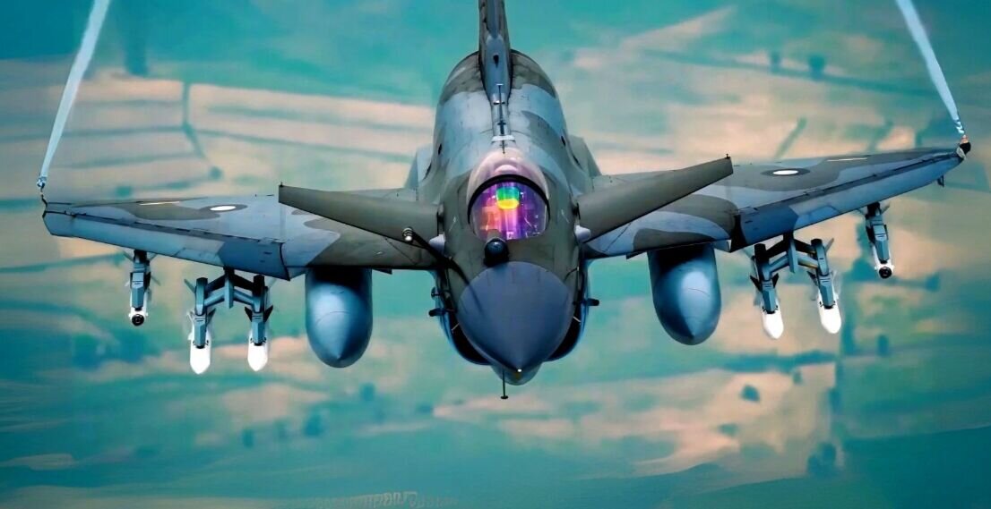 قدرتنمایی جنگنده‌های چینی J-10C در برابر F-16های آمریکایی به روایت خلبان پاکستانی