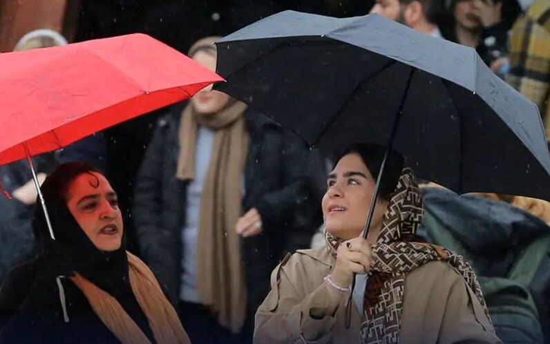 آغاز بارشهای شدید و طوفان شدید در این استان/ دمای اهواز به ۴۴ درجه میرسد!