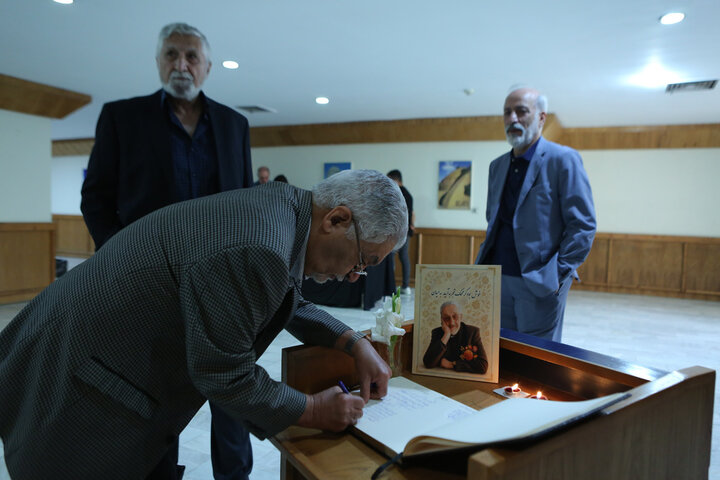 دکتر قاسم زاده