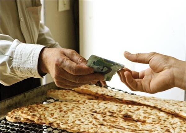 فروش نان به نرخ دلخواه!