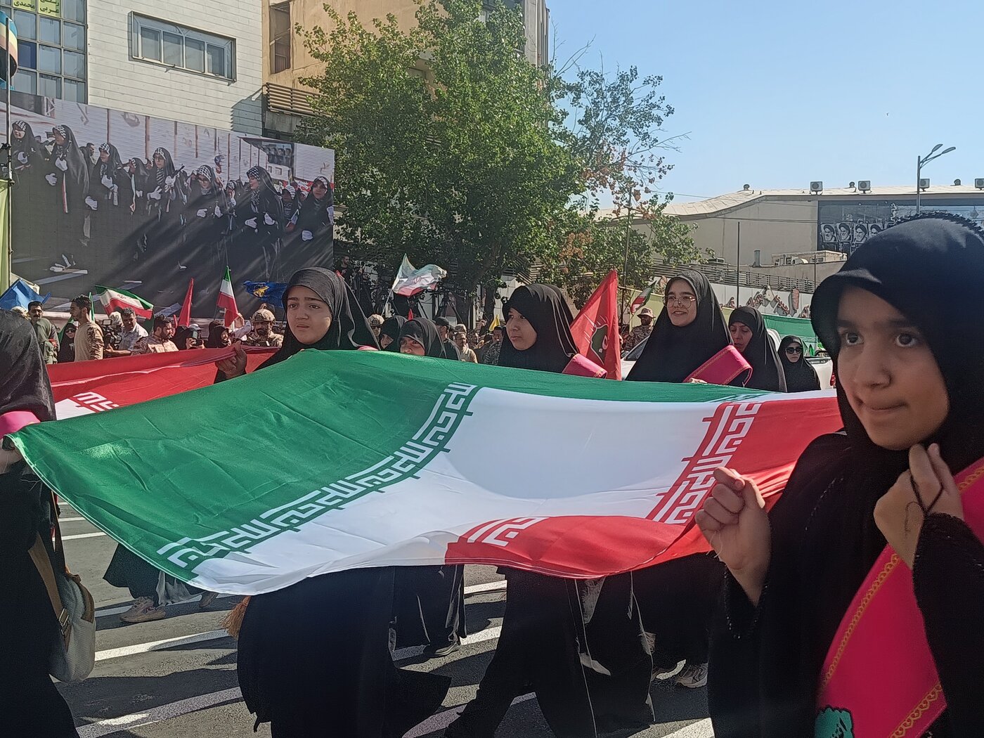 رزمایش ۳۱۳هزار نفری جان‌فدایان؛ نماد آمادگی برای دفاع از ایران