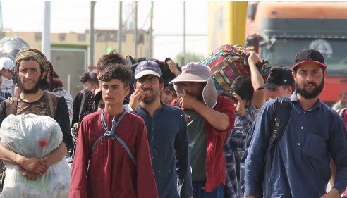 جنگ ایران افغان‌ها را به سمت بازگشت به اقتصاد نابسامان و حکومت طالبان سوق می‌دهد