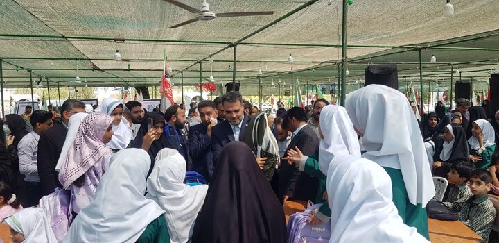 نواختن زنگ مقاومت در غمگین‌ترین مدرسه دنیا