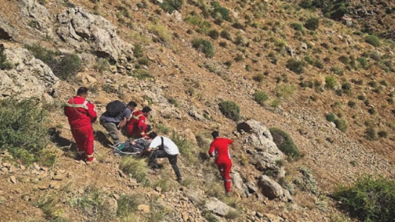 کوهنورد سنندجی در صعود انفرادی به دماوند گم شد