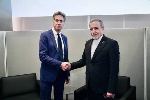 عراقچی در دیدار وزیر خارجه انگلیس: سه کشور اروپایی باید پاسخگو باشند