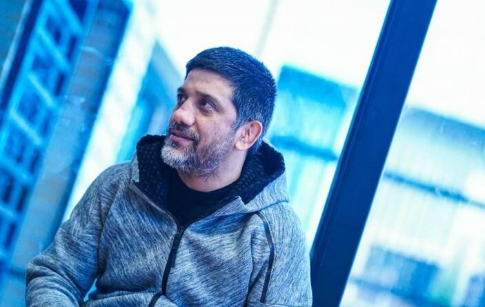 دبیر: نظام یکبار تکلیف فوتبال را مشخص کند
