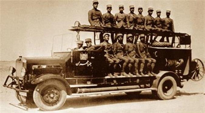 آنها که آتش را فرو می‌نشانند