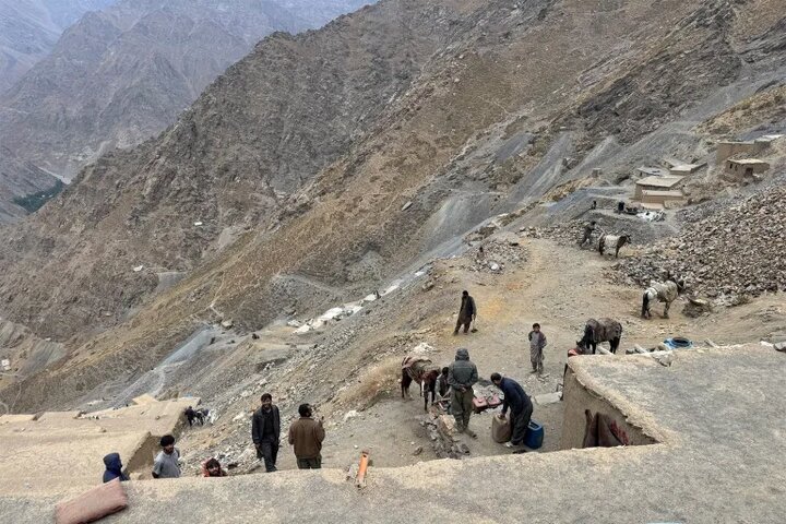 زمرد پنجشیر افغانستان چشم مشتریان جهانی را خیره کرده است