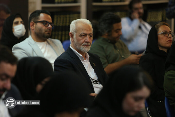 مراسم رونمایی و نقد کتاب «اخلاق رسانه در عصر اطلاعات»