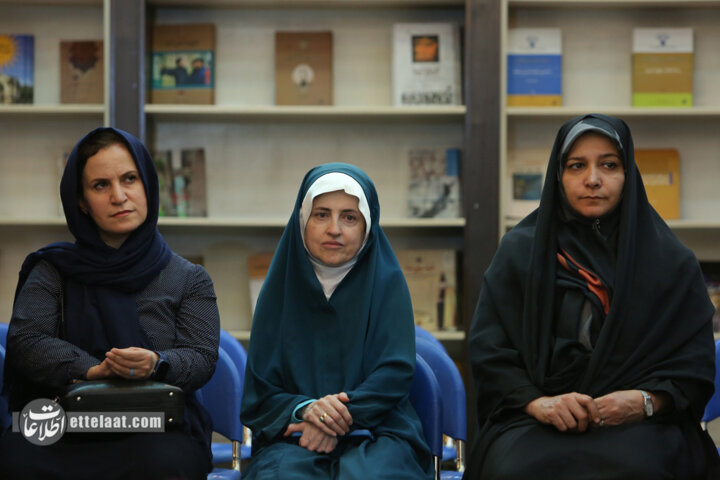 مراسم رونمایی و نقد کتاب «اخلاق رسانه در عصر اطلاعات»