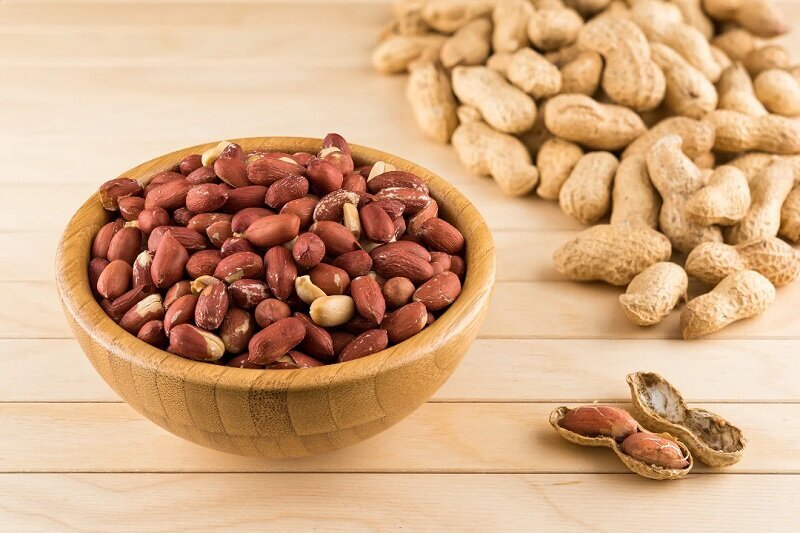فواید بادام زمینی برای مغز انسان