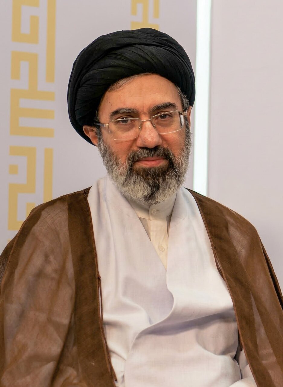 آیت الله سید مجتبی خامنه‌ای، رهبر انقلاب اسلامی