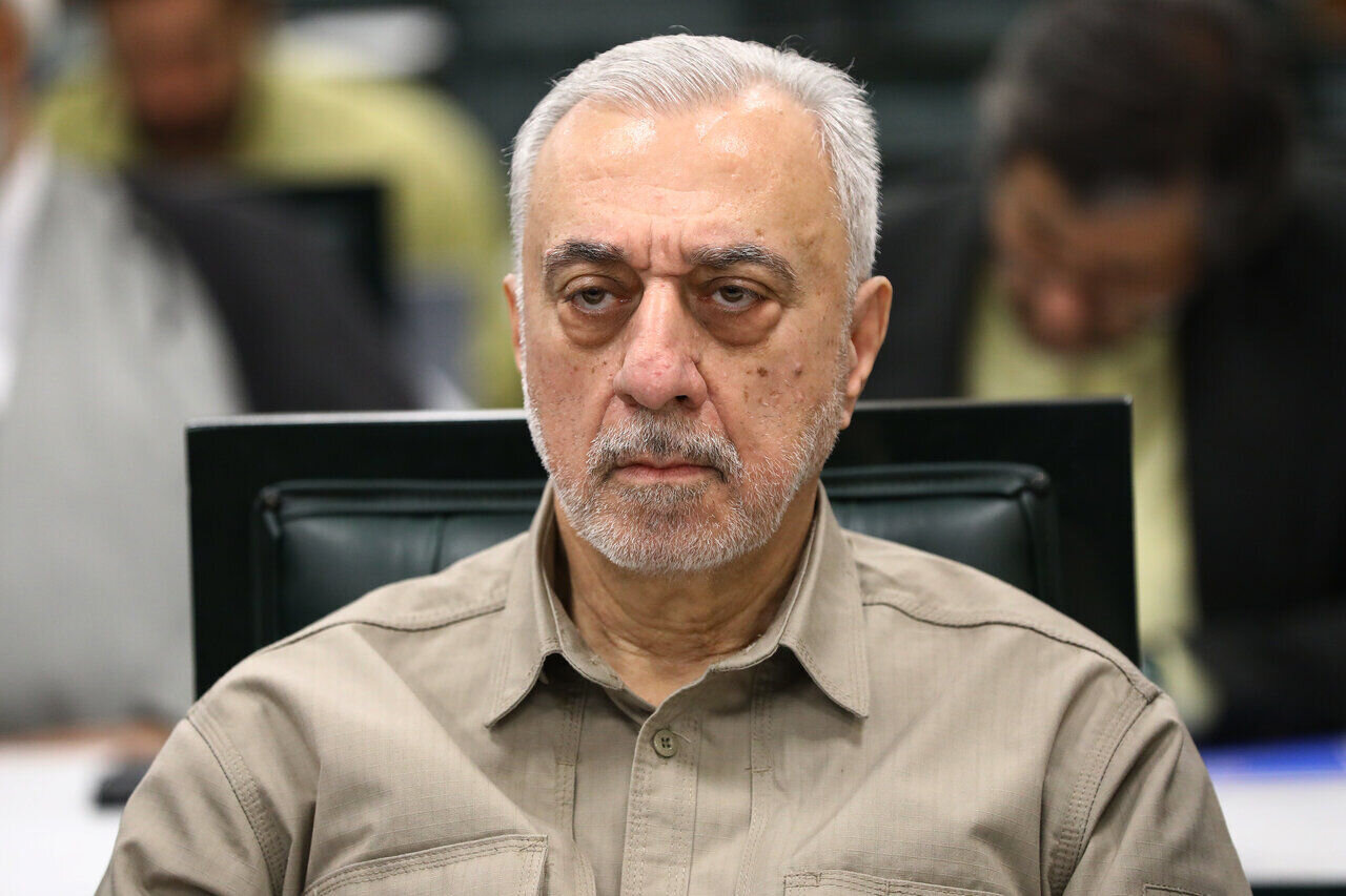 تصویر خبر: مهرداد اخلاقی وزیر دفاع شد