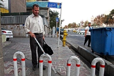 دشواری‌های تردد معلولان در معابر یزد