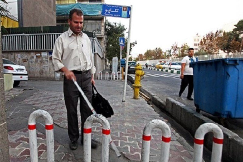 دشواری‌های تردد معلولان در معابر یزد