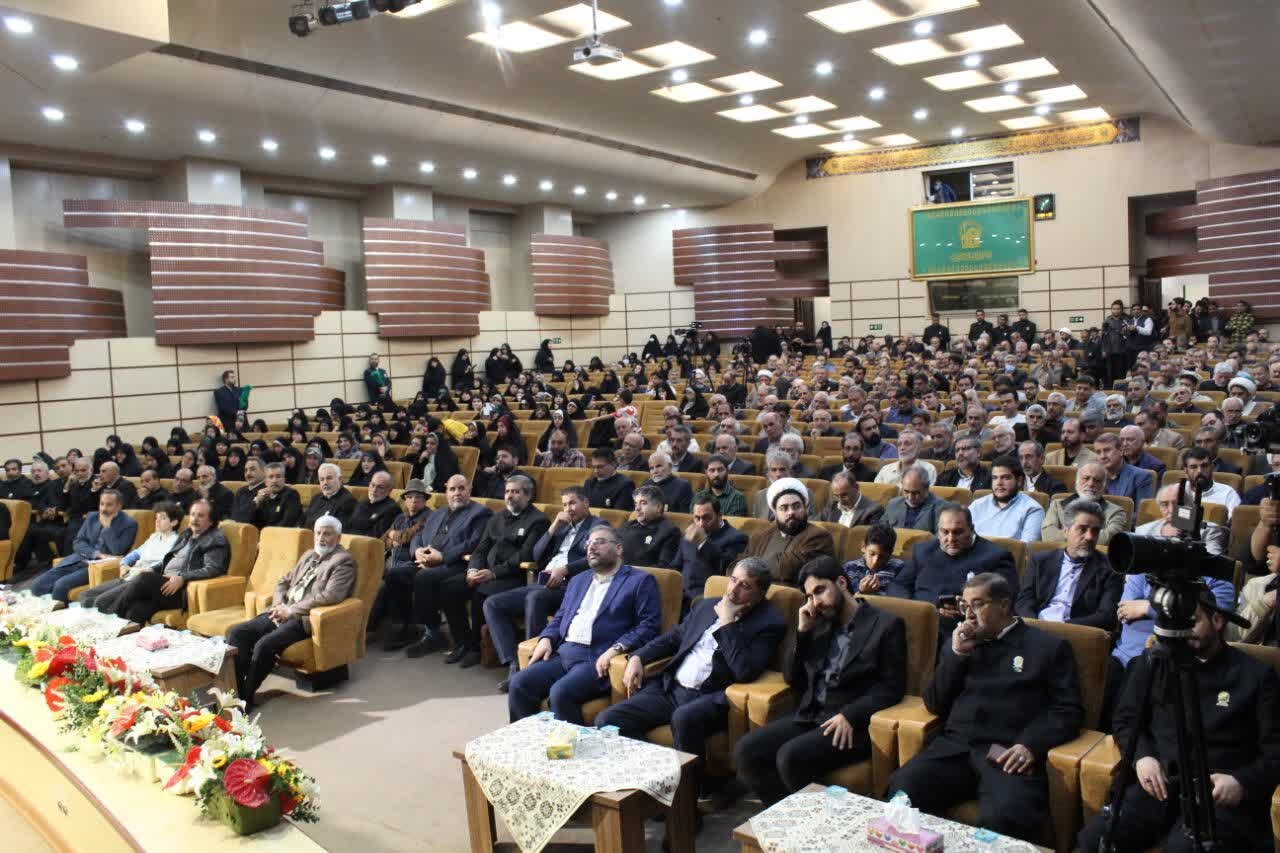 تجلیل از مجید مجیدی در جوار بارگاه منور رضوی؛ آغاز سلسلهنشستهای «عصر فرهنگ رضوی»