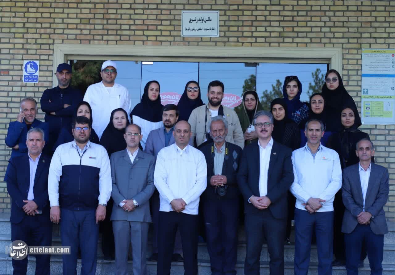 درخشش ۳۲ واحد نمونه ملی و استانی در خراسان رضوی؛ از بکارگیری زندانیان تا اشتغال زنان سرپرست خانوار