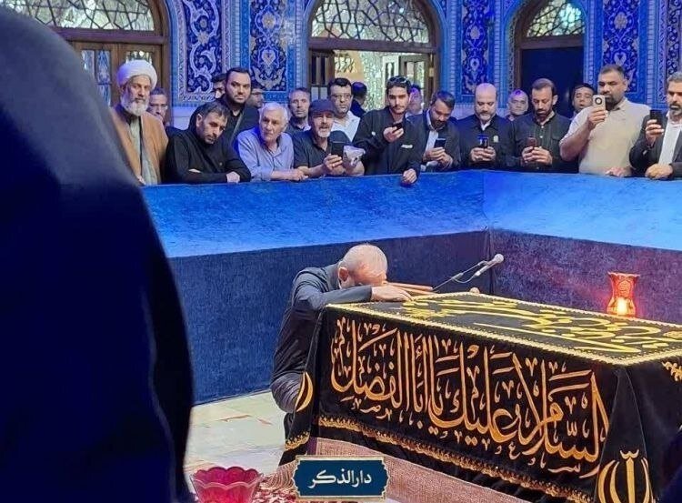 تصویر متفاوت پزشکیان بر مزار رهبر شهید انقلاب وایرال شد