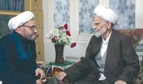 عیادت سرپرست و مدیران مؤسسه اطلاعات از حجت‌الاسلام حجتی کرمانی