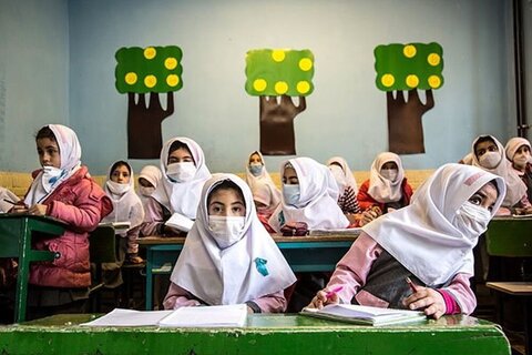افزایش ۱۰ درصدی غیبت دانش‌آموزان در مشهد؛ آنفلوآنزا علائم گوارشی هم دارد