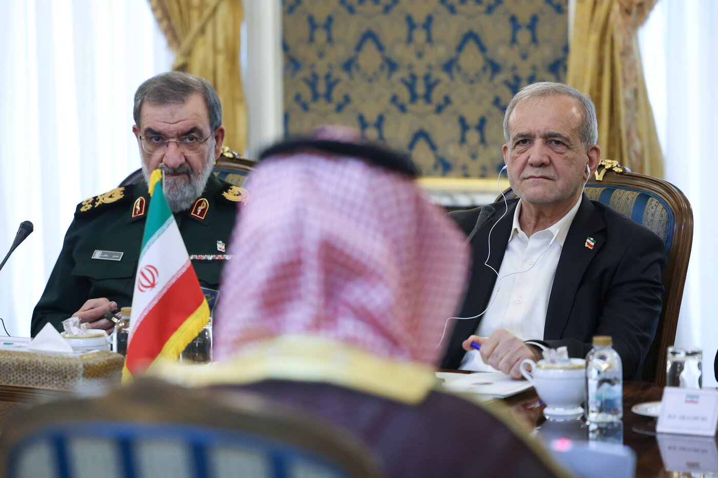 اوج دیپلماسی در قلب تهران برای جلوگیری از بحران/ دیدار مقامات ترکیه، پاکستان و عربستان با پزشکیان +عکس