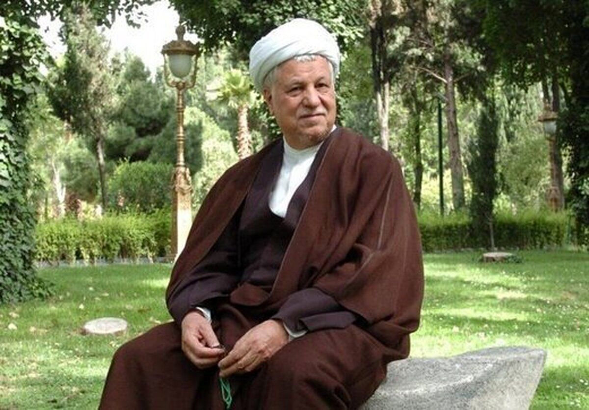 عکس پوشش متفاوت آیت‌الله هاشمی‌رفسنجانی در ژاپن
