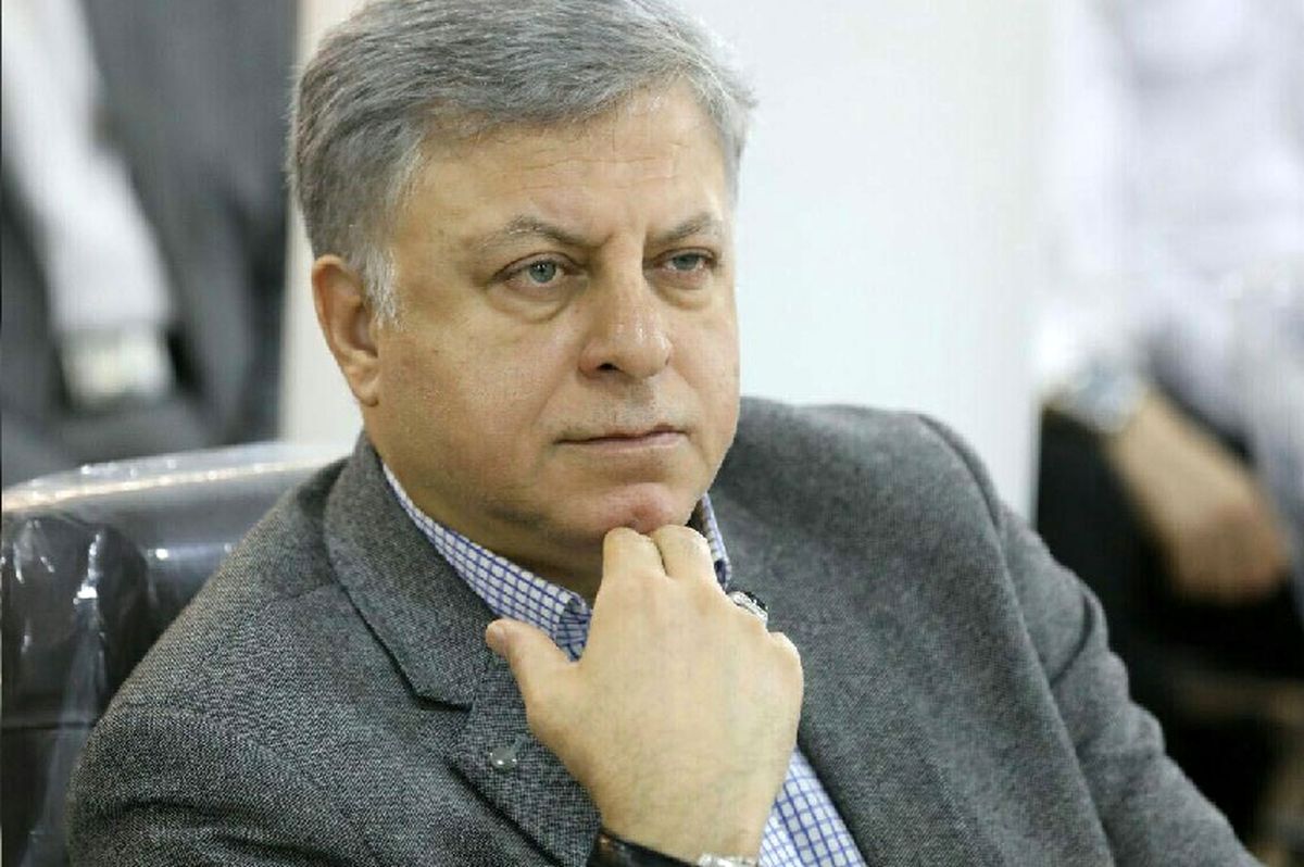 فیاض زاهد: دولت رئیسی پوشالی است/ دولت احمدی نژاد به مراتب بهتر از دولت فعلی بود