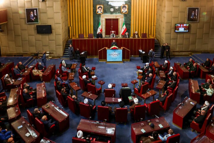 رهبر انقلاب: مجلس خبرگان مظهر مردمسالاری و پدیده شگفت آور در سیاست است